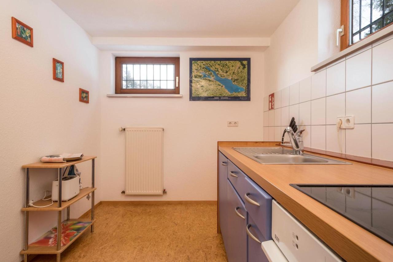 Ferienwohnung Im Alten Forsthaus Bermatingen Exterior photo