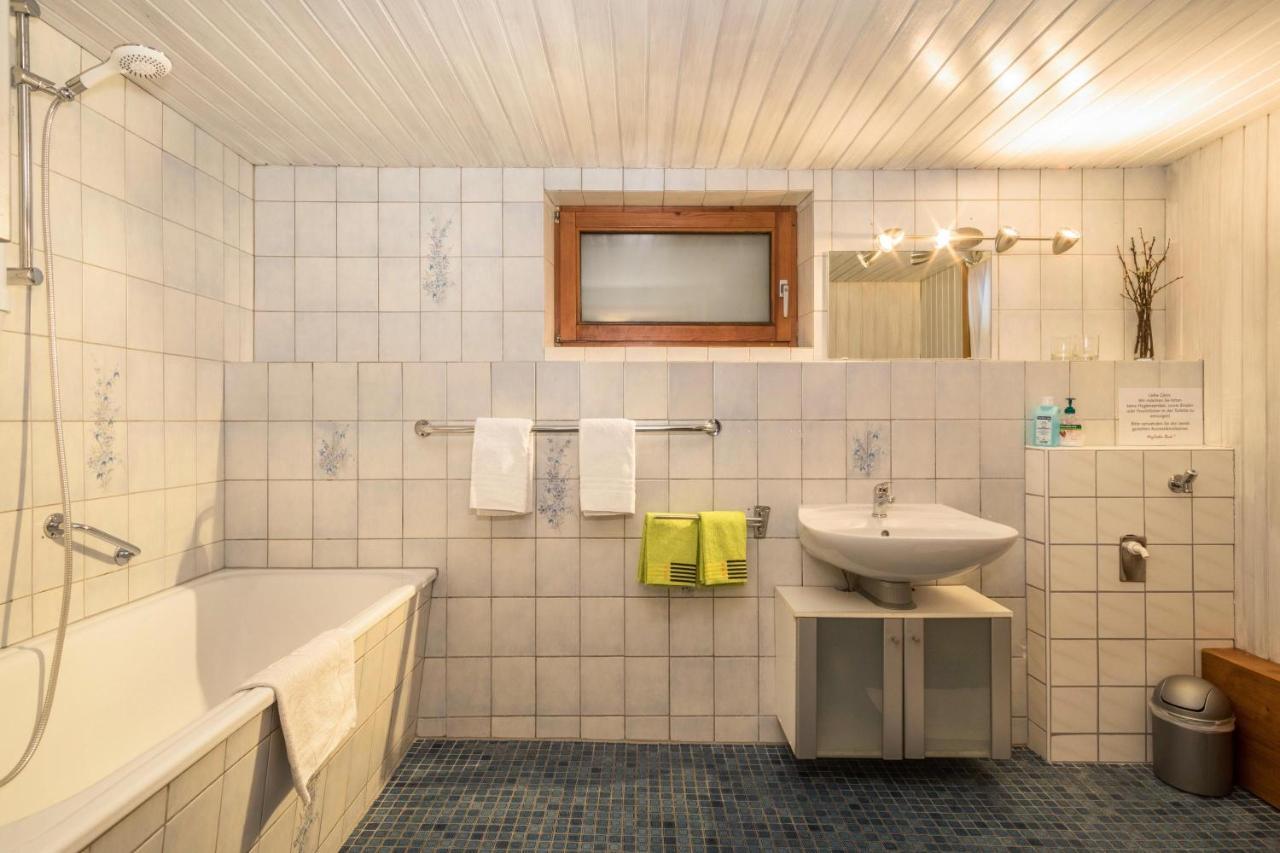 Ferienwohnung Im Alten Forsthaus Bermatingen Exterior photo